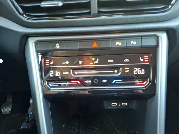 Volkswagen T-Roc 1.0 TSI Life LED CARPLAY+ANDROID-AUTO