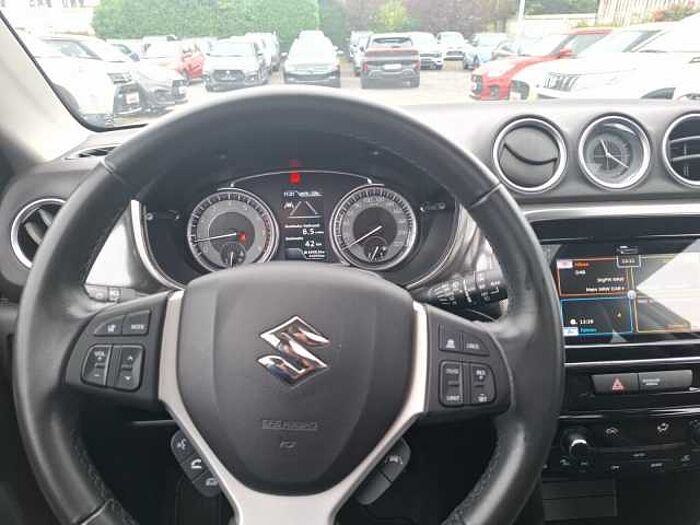 Suzuki Vitara 1.4 ALLGRIP Comfort+ NAVI LED ACC PANO