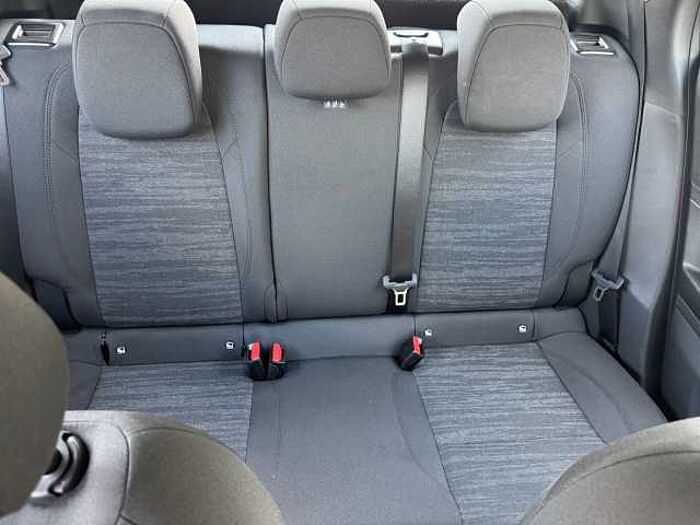 Jeep Avenger 1.2 T-GDI Longitude TEMPOMAT+LED+PDC+DAB