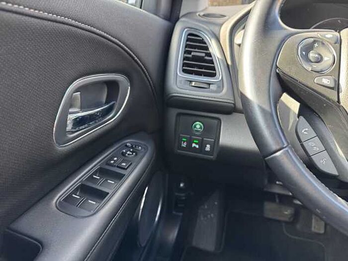 Honda HR-V 1.5 i-VTEC Executive NAVI+RÜCKFAHRKAMERA+PDC