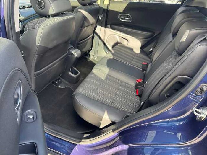 Honda HR-V 1.5 i-VTEC Executive NAVI+RÜCKFAHRKAMERA+PDC