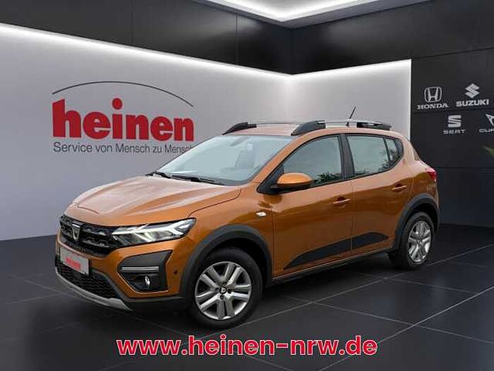 Dacia Sandero 1.0 TCe 90 CVT Stepway Comfort NAVI LED