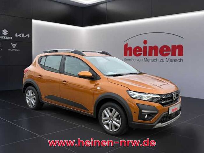 Dacia Sandero 1.0 TCe 90 CVT Stepway Comfort NAVI LED