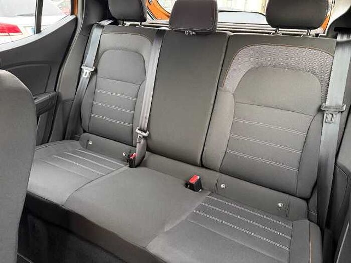 Dacia Sandero 1.0 TCe 90 CVT Stepway Comfort NAVI LED