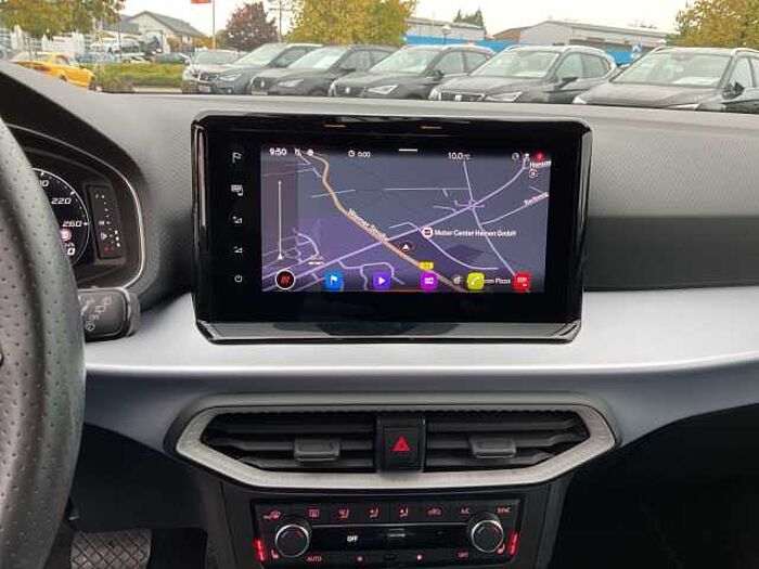 SEAT Arona FR 1.5 TSI DSG NAVI LED ACC AHK KESSY