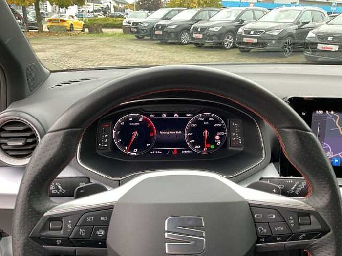 SEAT Arona FR 1.5 TSI DSG NAVI LED ACC AHK KESSY