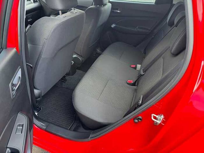 Suzuki Swift 1.2 Dualjet SHVS Comfort Plus NAVI CARPLAY Comfort+