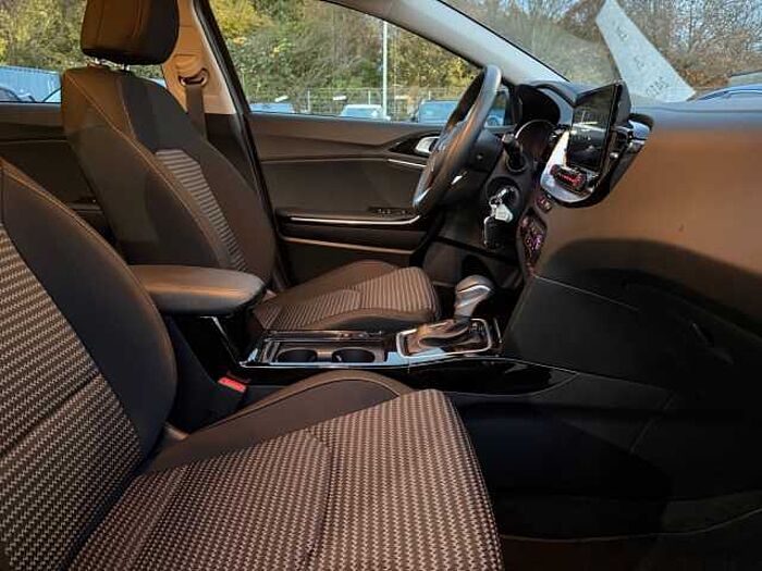 Kia ceed Sportswagon 1.5 T-GDI DCT Vision NAVI LED cee'd Sporty Wagon