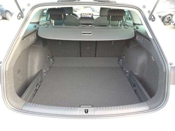 SEAT Leon Sportstourer 1.5 eTSI 85 kW Road Edition LM