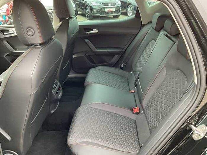 SEAT Leon 1.5 eTSI FR DSG FAHRASSISTENZ PAKET