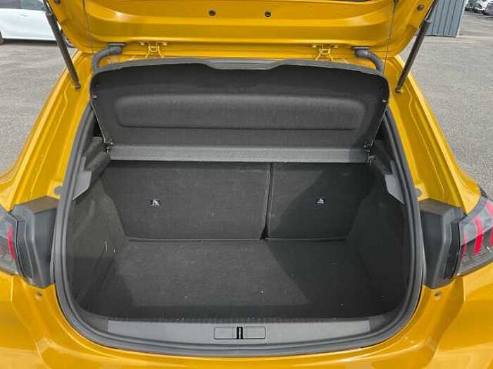 Peugeot 208 1.2 PureTech 100 Allure Pack NAVI+KAMERA+PDC