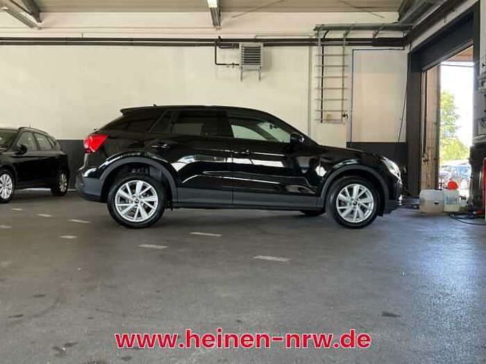 Audi Q2 35 1.5 TFI S-Tronic LED+Navi+SHZ+2xKlima+Kam. Basis