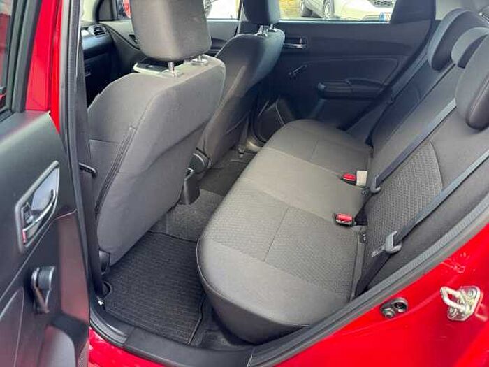 Suzuki Swift 1.2 Dualjet Comfort NAVI+DAB+RÜCKFAHRKAMERA