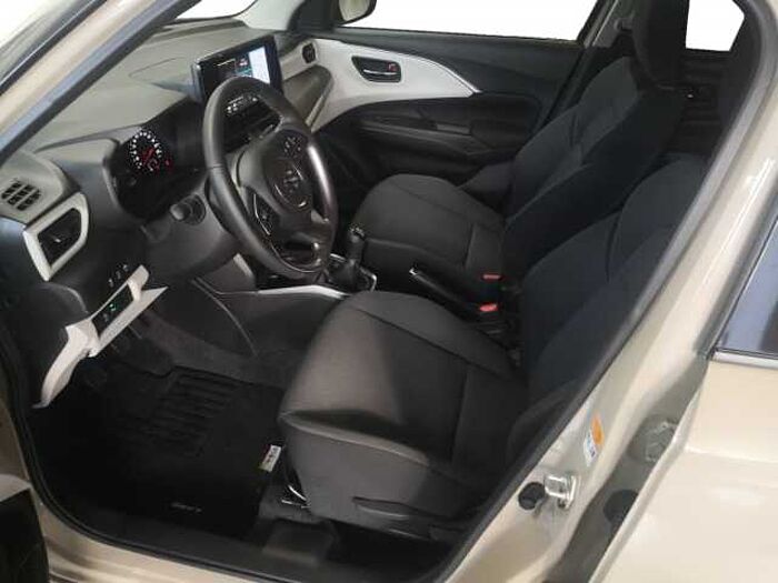 Suzuki Swift 1.2 Comfort+ NAVI LED ACC ALU Dualjet 61 kW