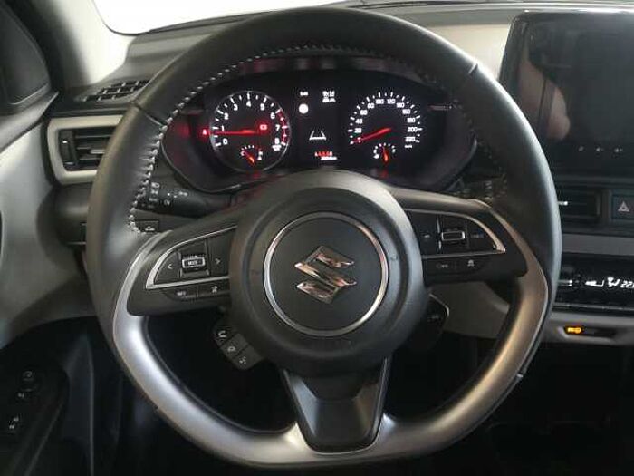 Suzuki Swift 1.2 Comfort+ NAVI LED ACC ALU Dualjet 61 kW