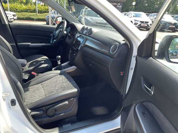 Suzuki VITARA 1.4 COMFORT+ Allgrip NAVI LED PANO