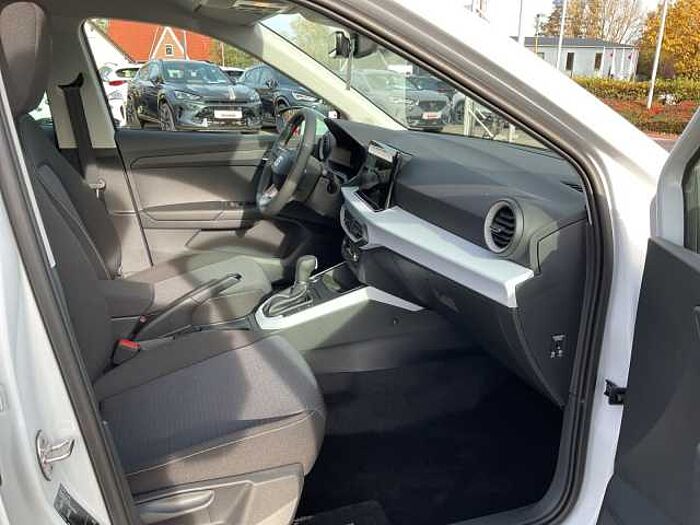 SEAT Arona 1.0 TSI Road Edition DSG SHZ/DCC/LED