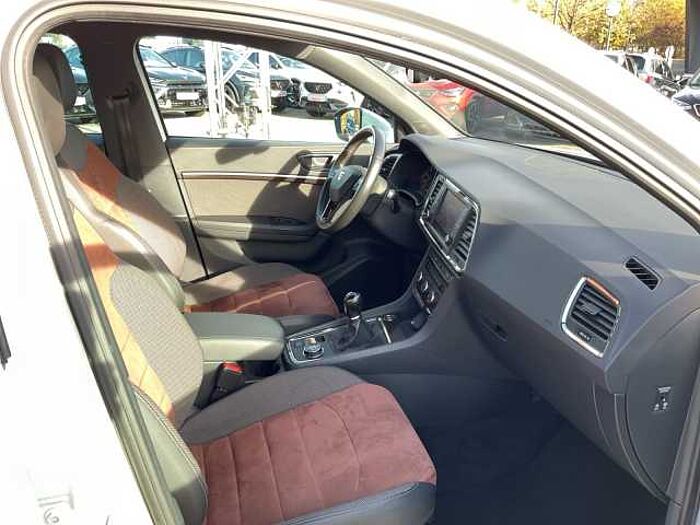 SEAT Ateca 1.4 TSI Xcellence NAVI LED ACC