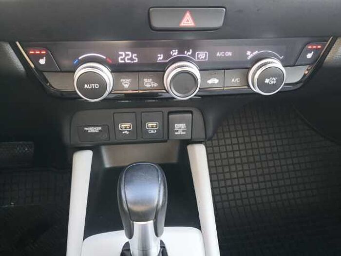 Honda Jazz 1.5 Executive E-CVT NAVI LED ACC PDC