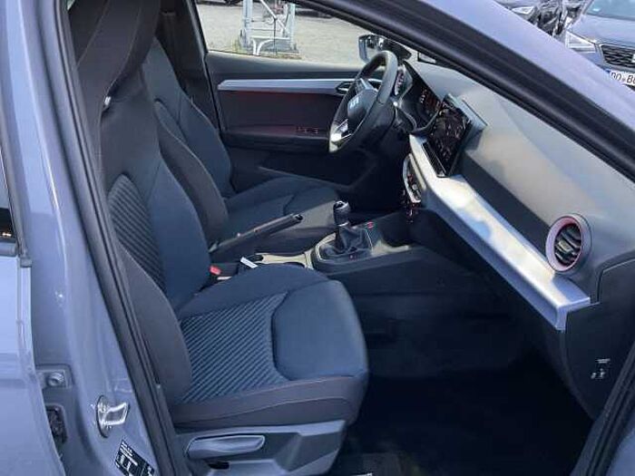 SEAT Ibiza 1.0 TSI FR Black Edition PDC / LM FELGEN