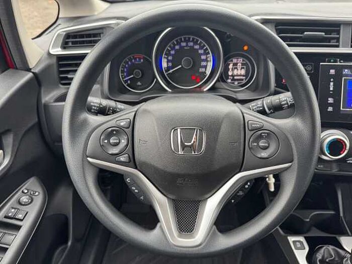Honda Jazz 1.3 i-VTEC Comfort PDC TEMPOMAT DAB-RADIO
