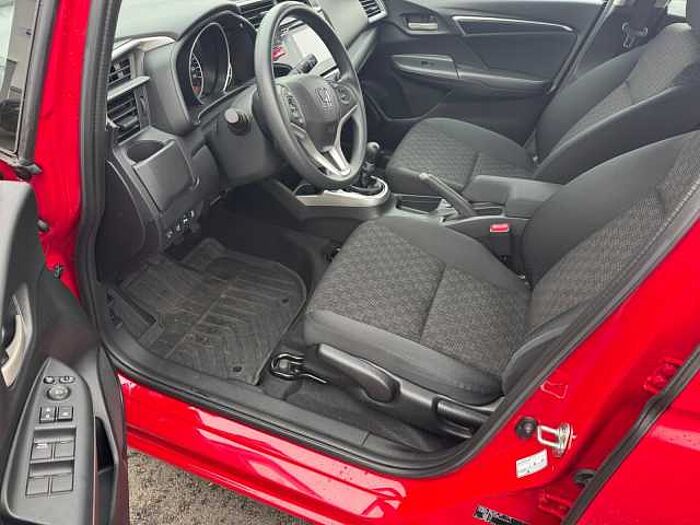 Honda Jazz 1.3 i-VTEC Comfort PDC TEMPOMAT DAB-RADIO