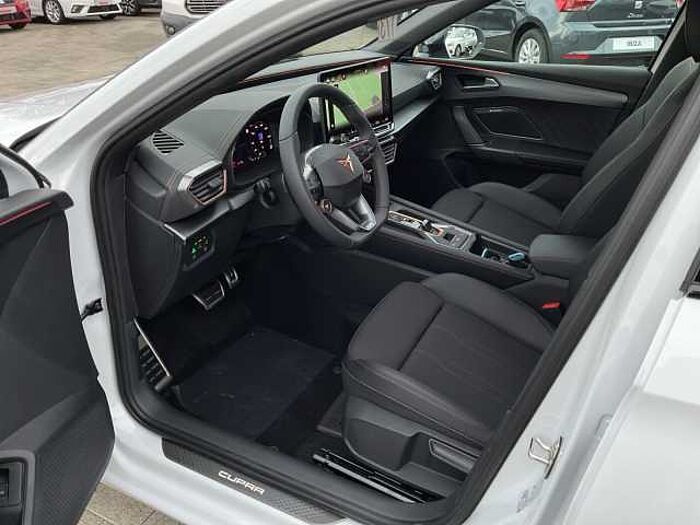 CUPRA Leon Sportstourer 1.5 eTSI DSG KAMERA/PARKLENKASS Cupra