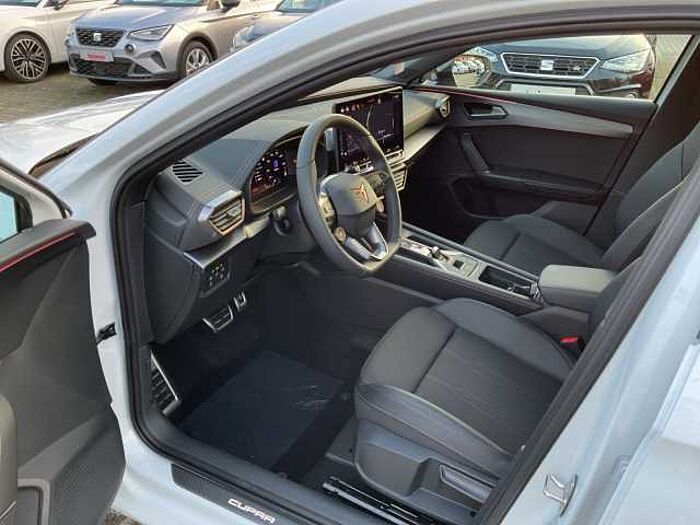 CUPRA Leon 1.5 eTSI DSG FULL LINK / PCC / LED Cupra