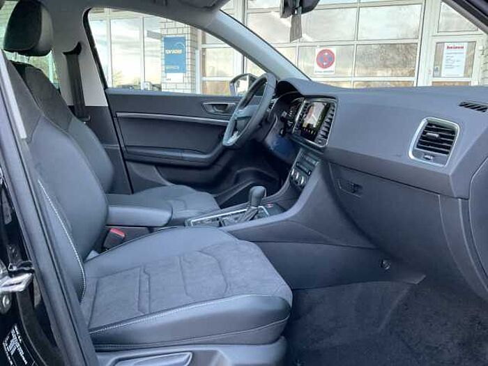 SEAT Ateca Road Edition 1.5 TSI DSG ACC+LED+NAVI+SHZ