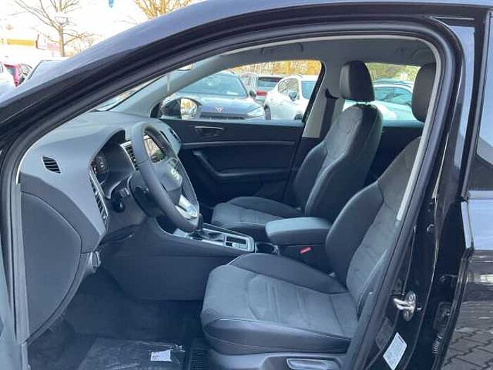 SEAT Ateca Road Edition 1.5 TSI DSG ACC+LED+NAVI+SHZ