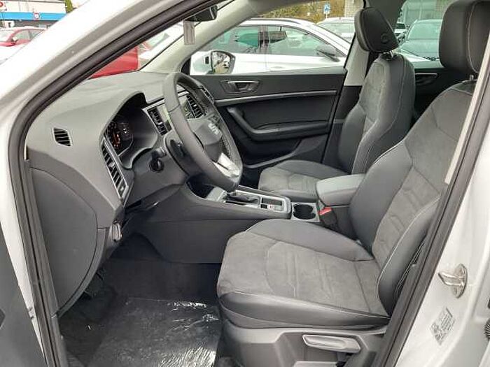 SEAT Ateca Road Edition 1.5 TSI DSG LED+NAVI+PANO+SHZ