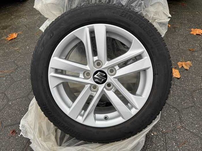 Suzuki Swace 1.8 Comfort Plus NAVI+RÜCKFAHRKAMERA+PDC Comfort+