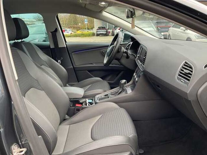 SEAT Leon 1.5 TSI Xcellence DSG ALLWETTER + TEMPOMAT