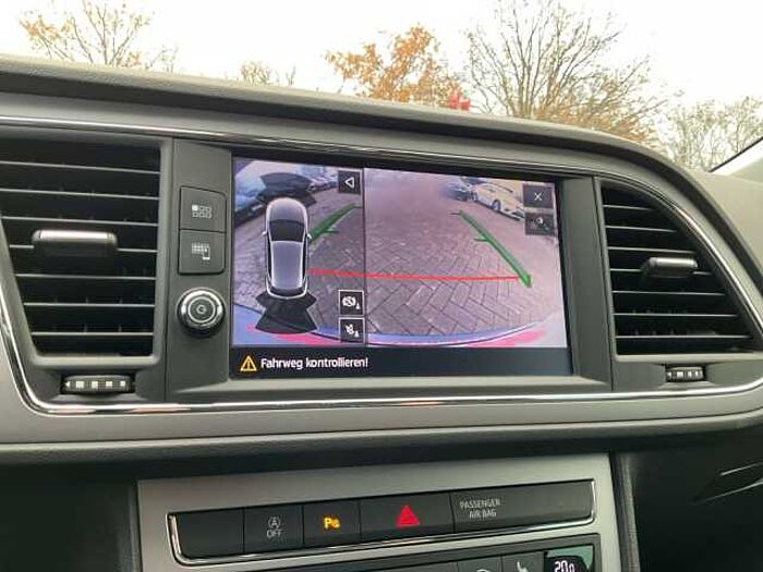 SEAT Leon 1.5 TSI Xcellence DSG ALLWETTER + TEMPOMAT