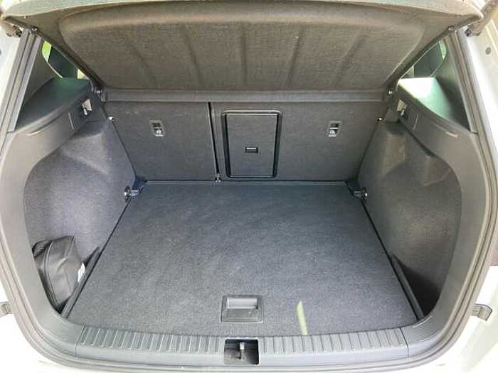 SEAT Ateca Xperience 1.5 TSI 110kW(150PS) DSG ACC KAM