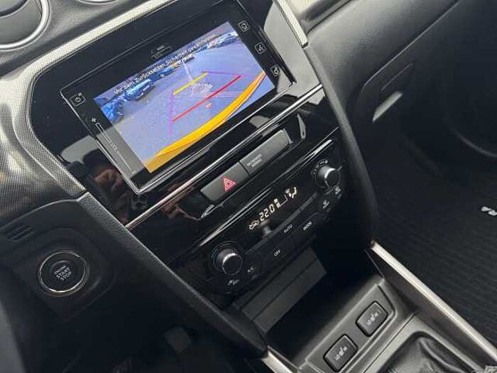 Suzuki Vitara 1.4 Comfort PLUS NAVI RÜCKFAHRKAMERA PDC +