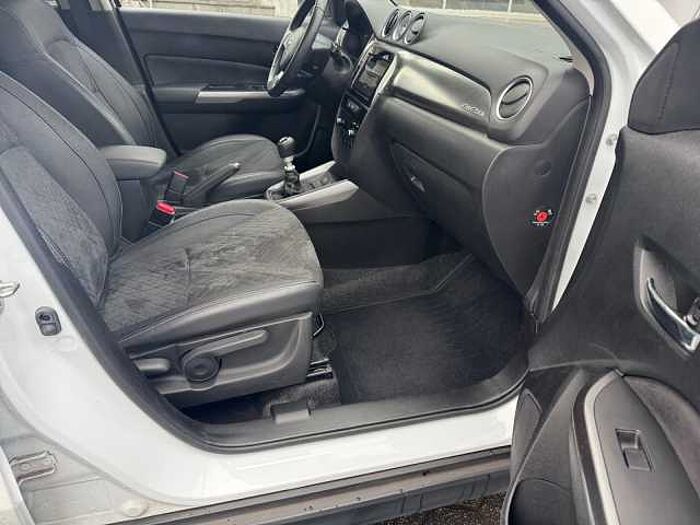 Suzuki Vitara 1.4 COMFORT PLUS NAVI+RÜCKFAHRKAMERA+PDC