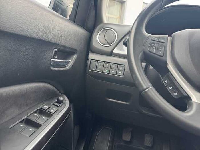 Suzuki Vitara 1.4 COMFORT PLUS NAVI+RÜCKFAHRKAMERA+PDC