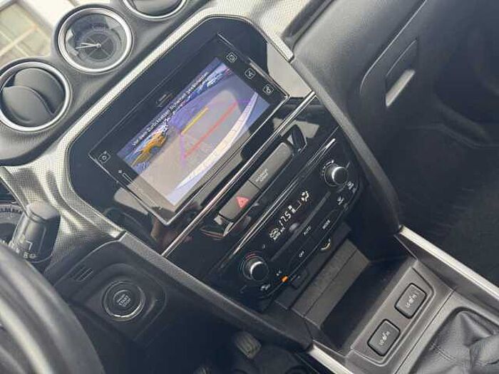 Suzuki Vitara 1.4 COMFORT PLUS NAVI+RÜCKFAHRKAMERA+PDC