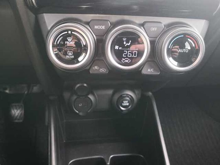 Suzuki Swift 1.2 Boosterjet SHVS Comfort+ NAVI LED ACC