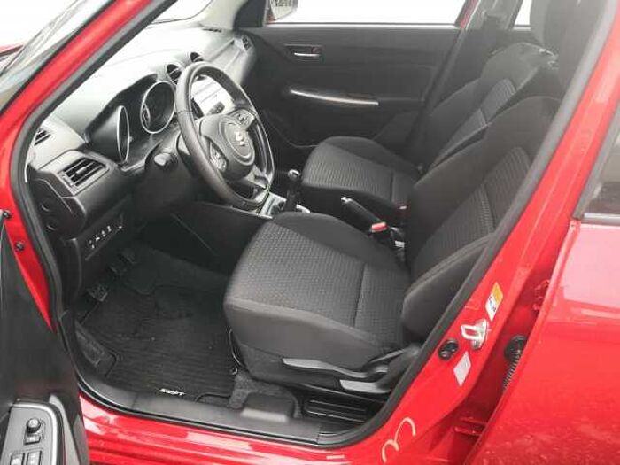 Suzuki Swift 1.2 Boosterjet SHVS Comfort+ NAVI LED ACC