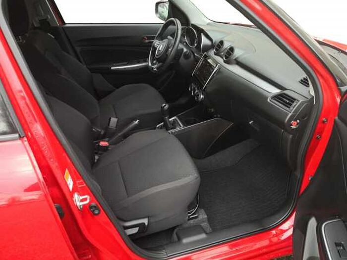 Suzuki Swift 1.2 Boosterjet SHVS Comfort+ NAVI LED ACC