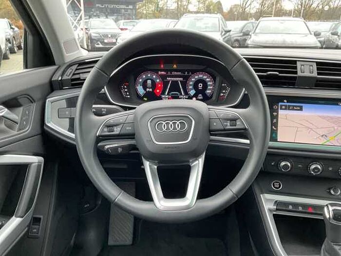 Audi Q3 35 1.5 TFSI S-tronic advanced NAVI LED PANO