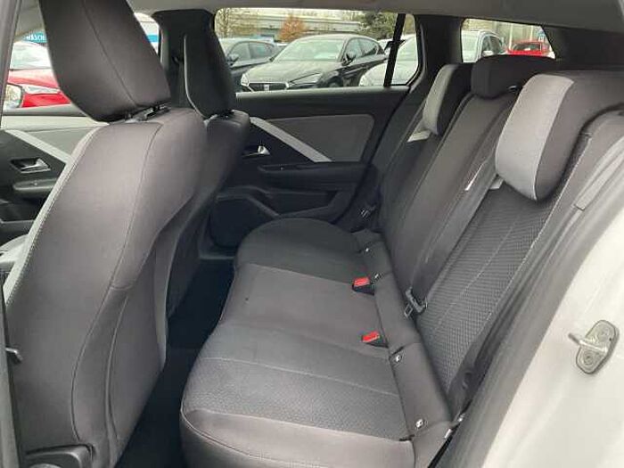 Opel Astra L Sports Tourer 1.2 Turbo Edition NAVI LED