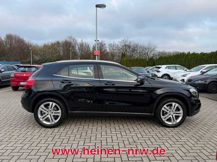 Mercedes-Benz GLA 200 Urban Score SHZ+Kam. +LM+PDC+ParkAss+Xenon
