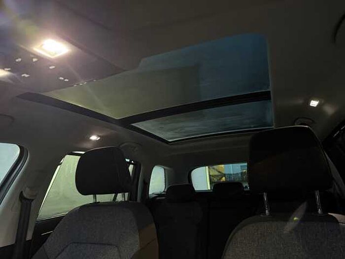 SKODA Kodiaq 2.0 TDI DSG Clever 4x4 NAVI LED AHK PANO