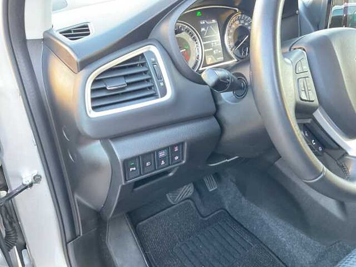 Suzuki S-Cross SX4 1.5 Comfort AGS LED+2xKlima+LM