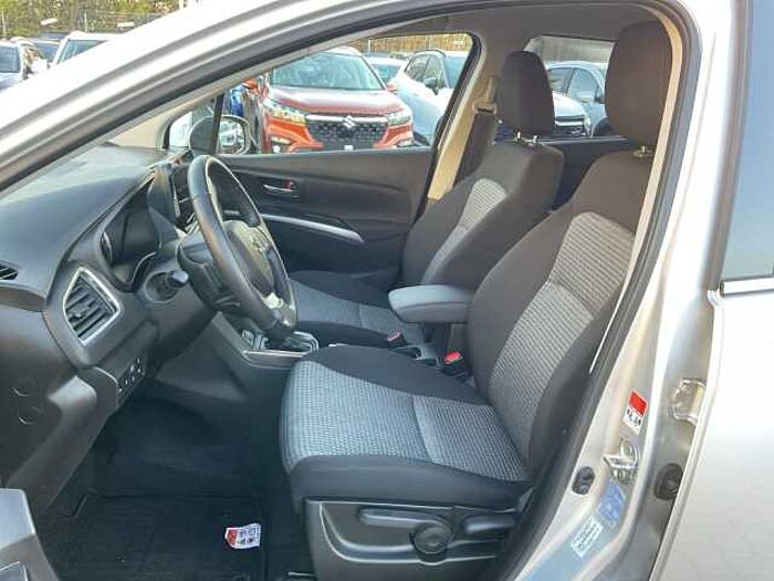 Suzuki S-Cross SX4 1.5 Comfort AGS LED+2xKlima+LM