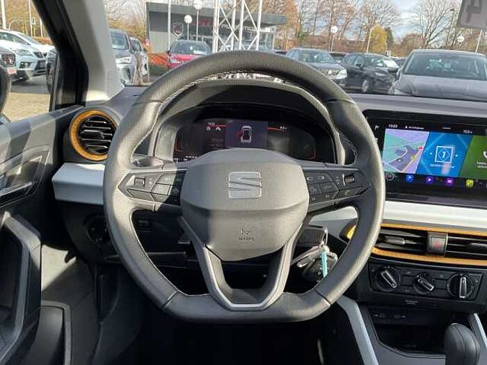 SEAT Arona 1.0 TSI Style DSG NAVI LED FULL-LINK
