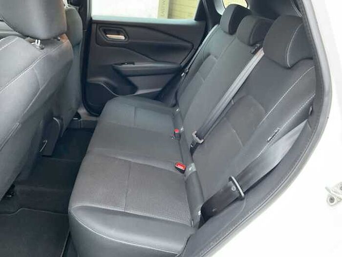 Nissan Qashqai 1.3 DIG-T MHEV Visia ACC+LED+PDC+SpurW